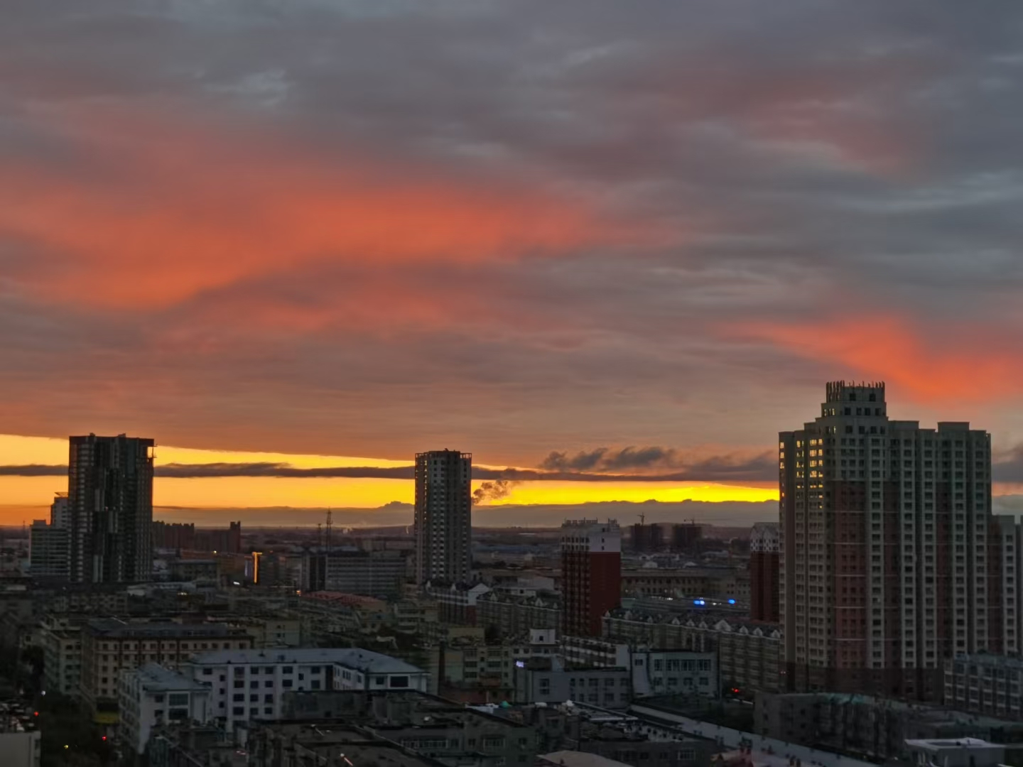 富錦市老科協朱福昌:混沌初開紫氣來.jpg 富錦市老科協朱福昌:混沌初開紫氣來.jpg